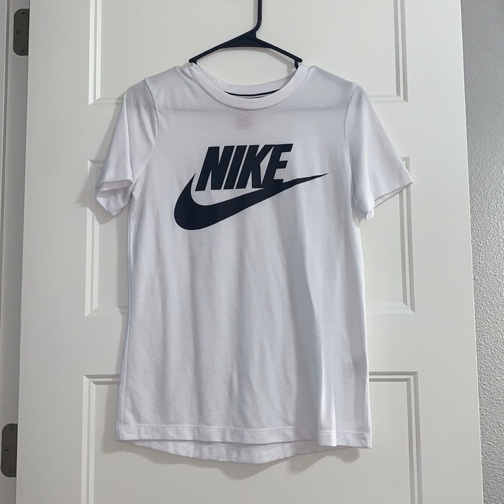 Women’s Nike Shirt